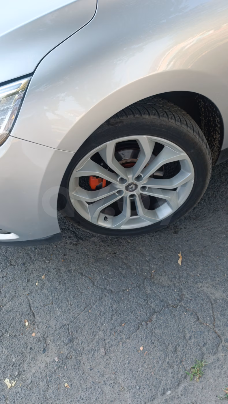 Renault Grand Scenic фото 18