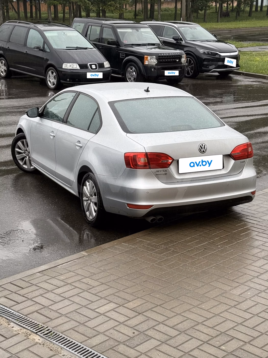 Volkswagen Jetta фото 2