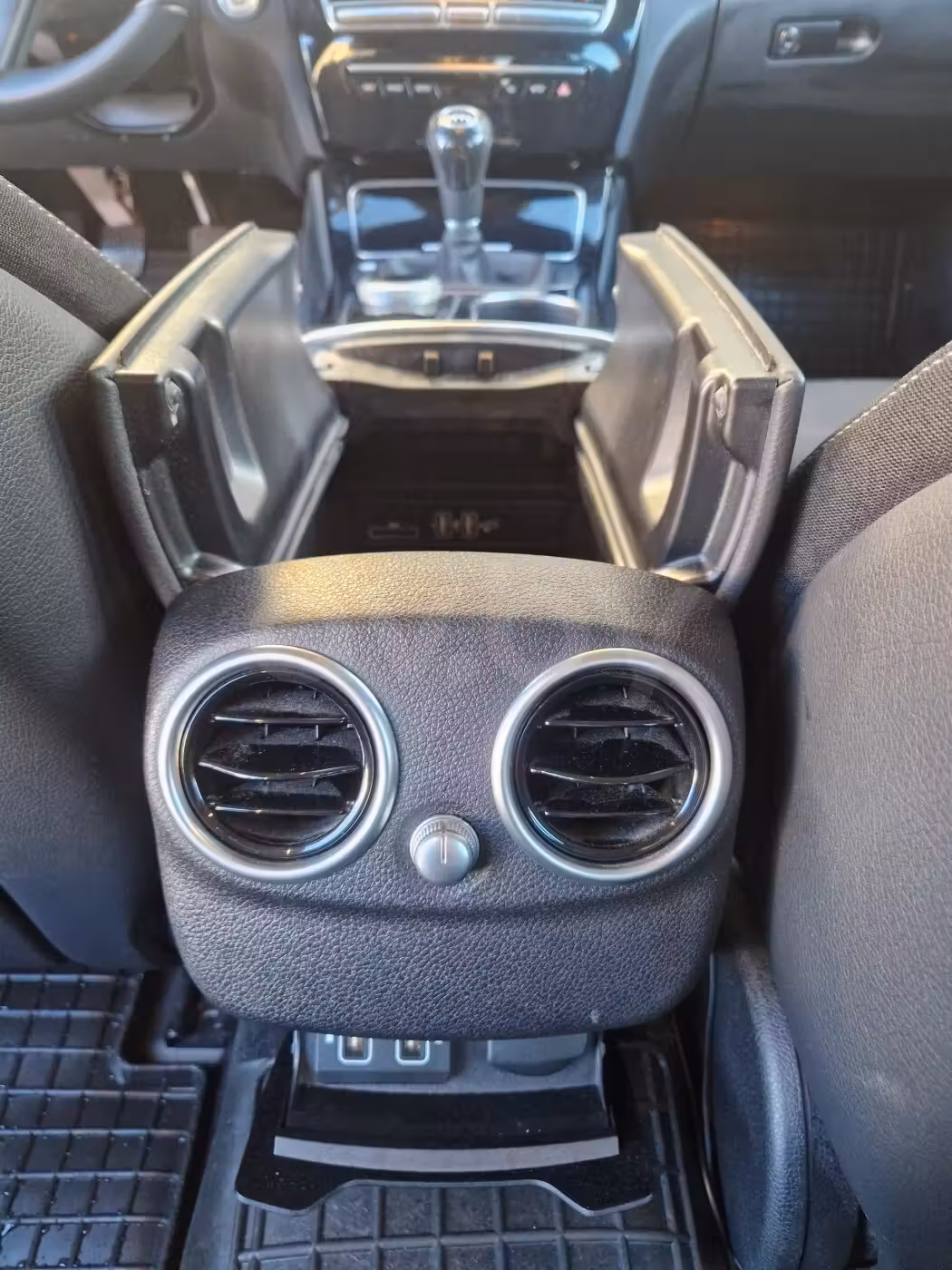 Mercedes-Benz C-Класс фото 19