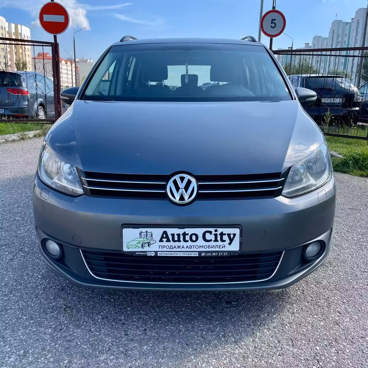 Volkswagen Touran фото 2