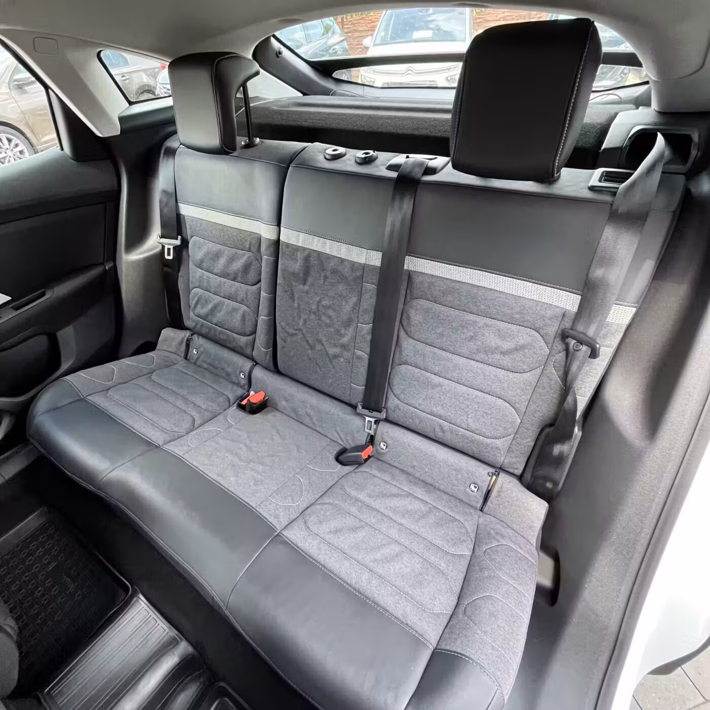 Citroen C4 фото 16