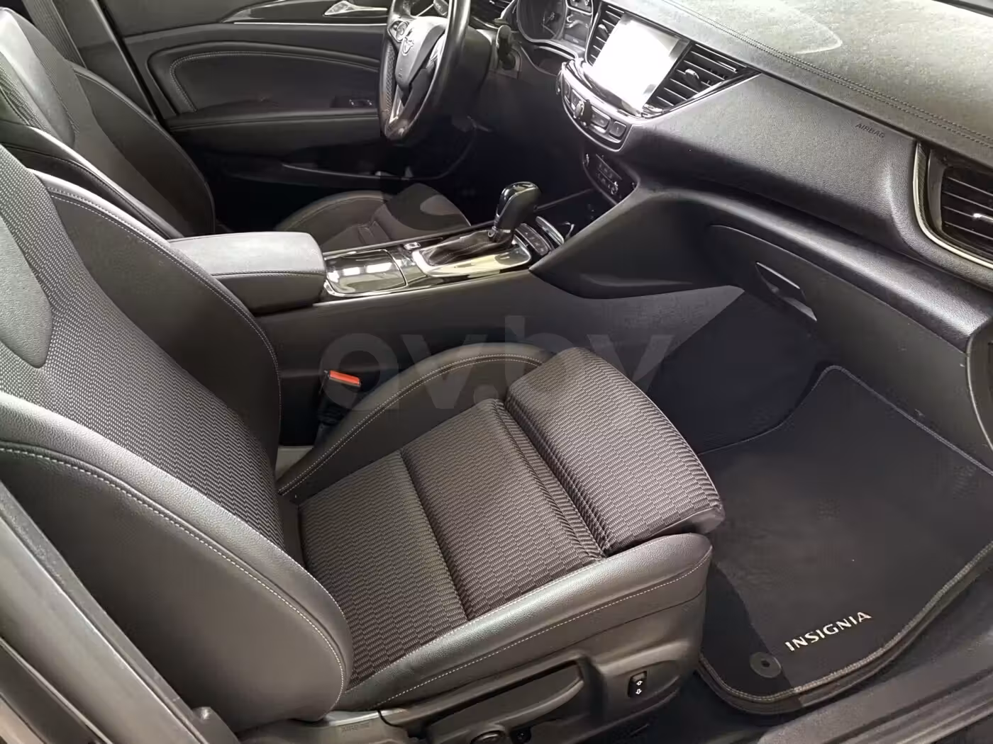 Opel Insignia фото 13
