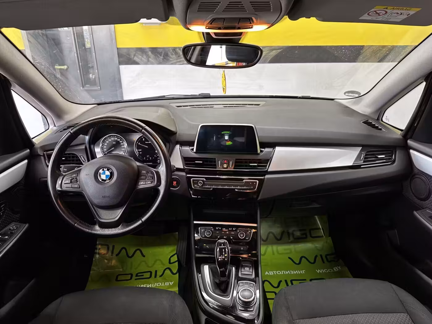 BMW 2 серия Active Tourer фото 9