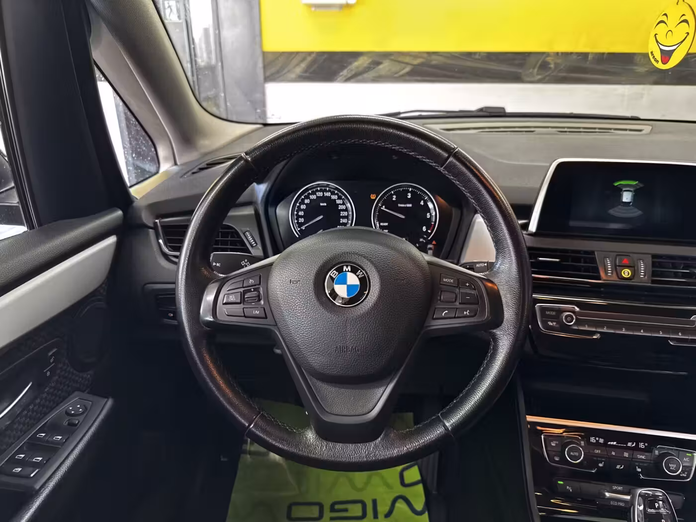 BMW 2 серия Active Tourer фото 11