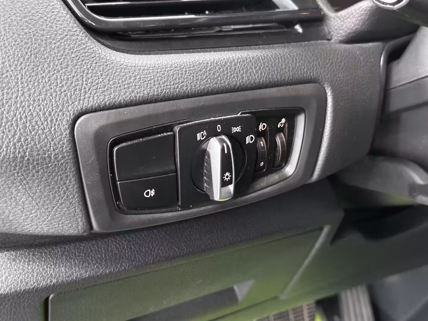 BMW 2 серия Active Tourer фото 17
