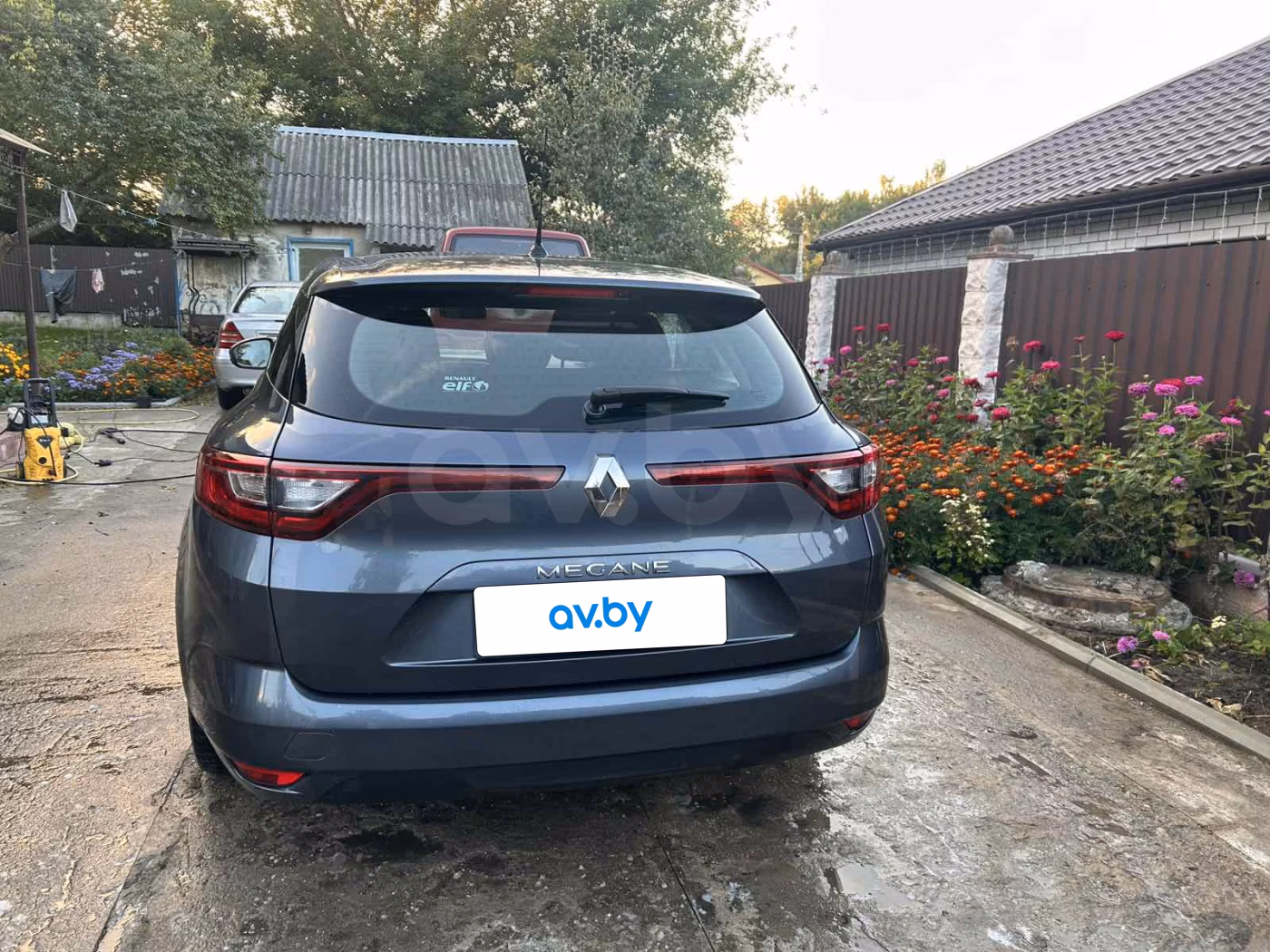 Renault Megane фото 7