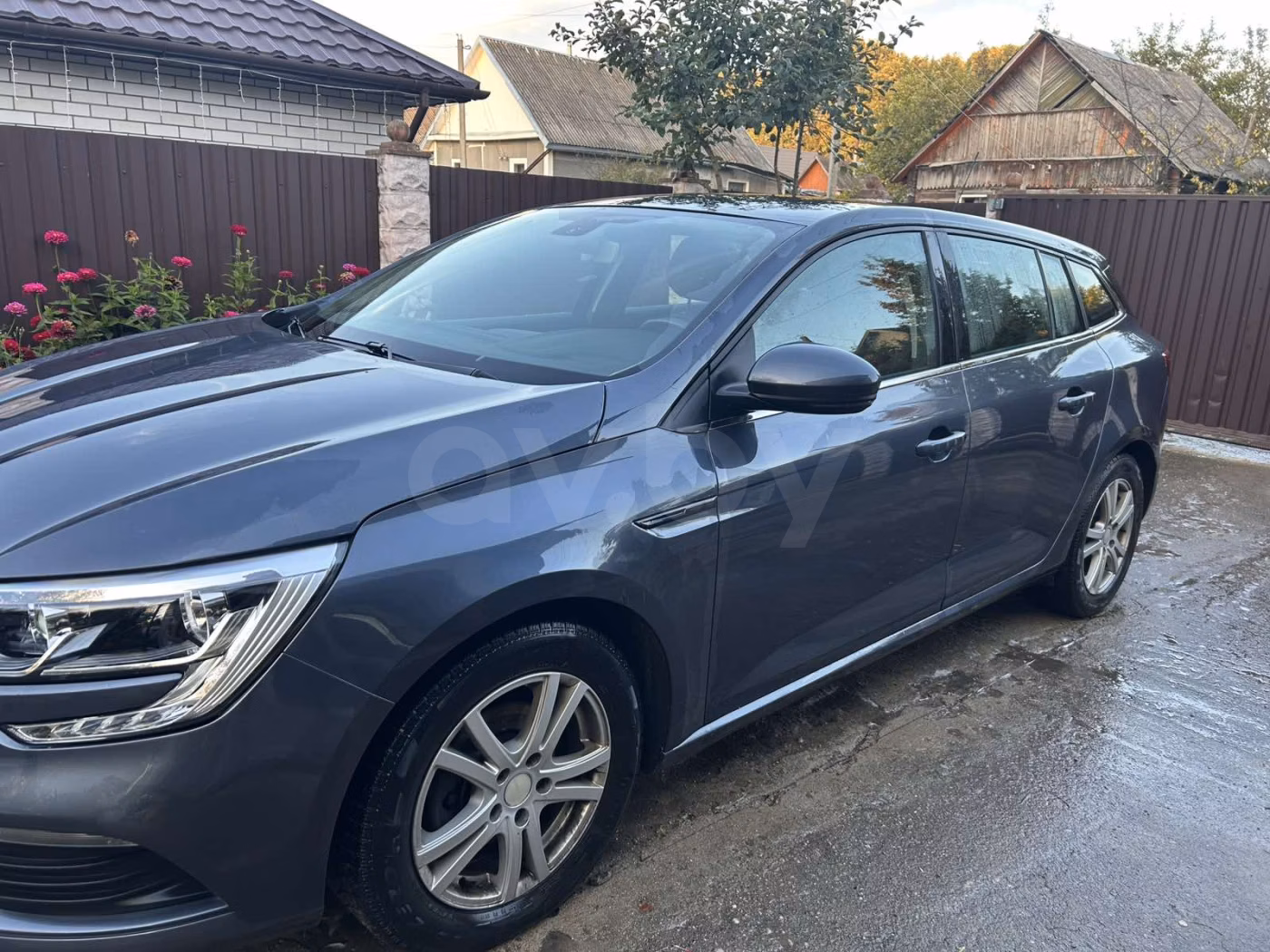 Renault Megane фото 8