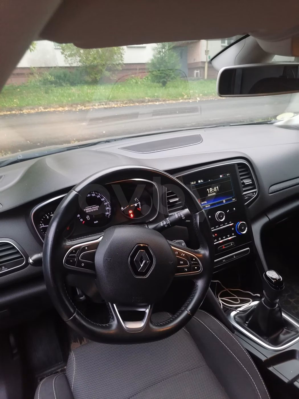 Renault Megane фото 9