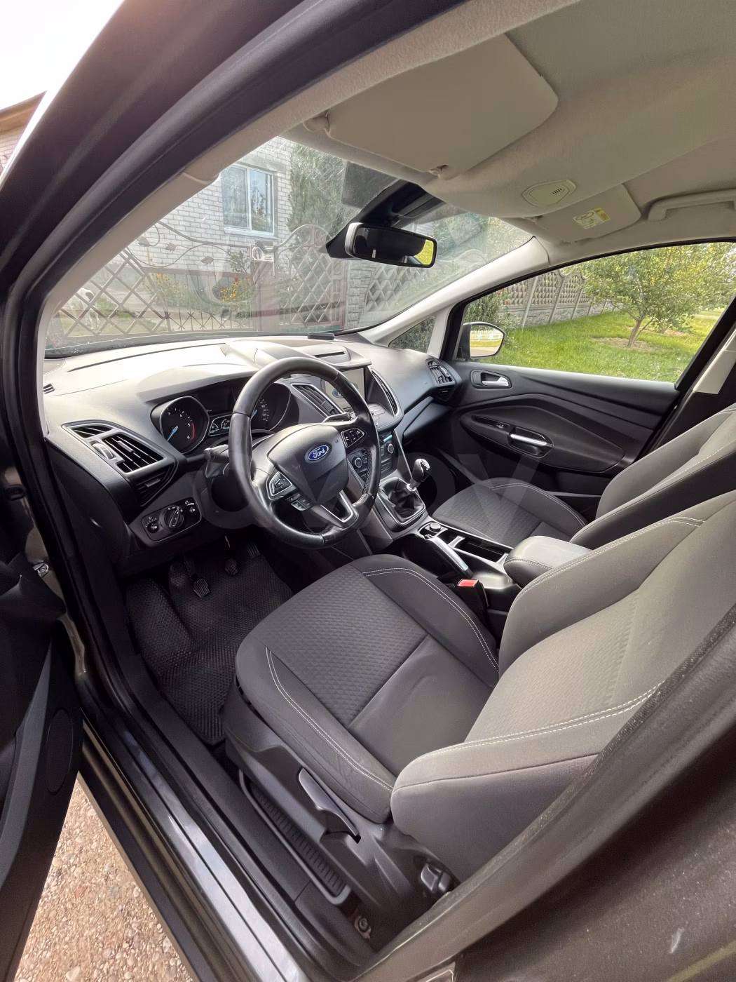 Ford C-MAX фото 11