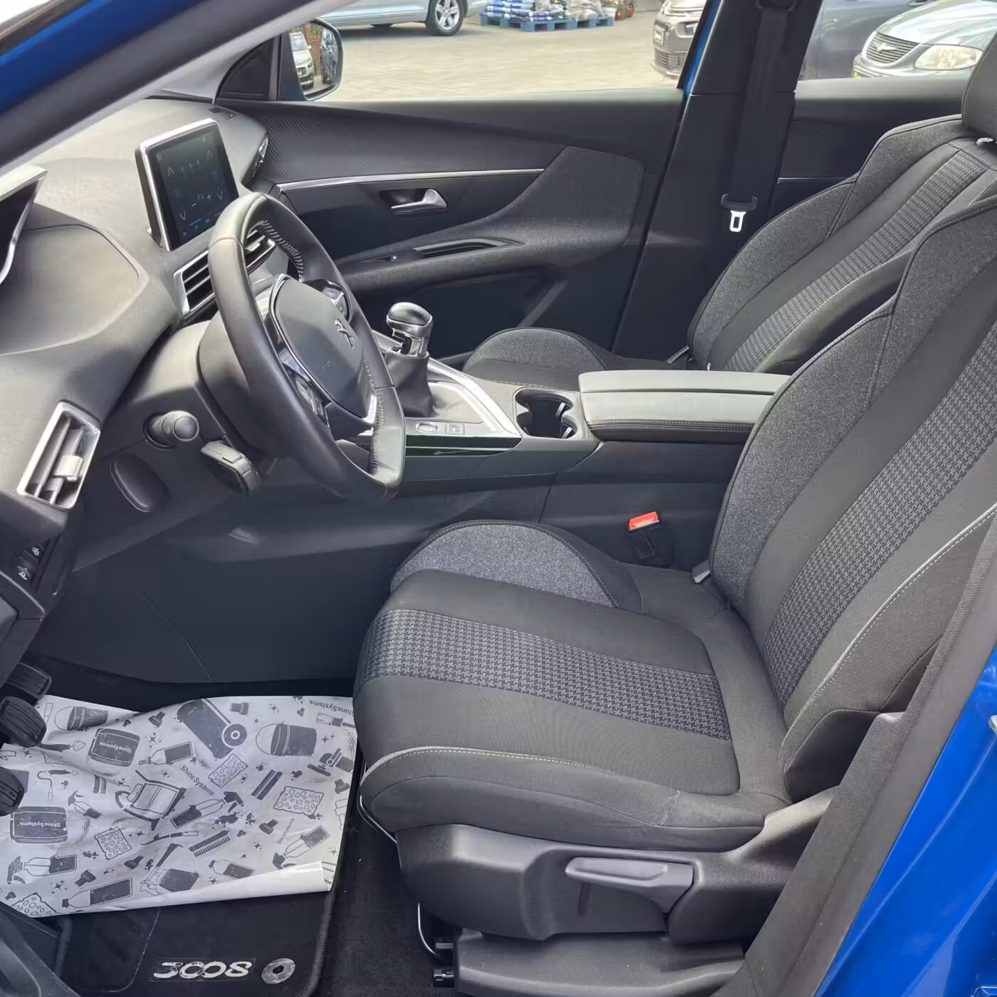 Peugeot 3008 фото 9