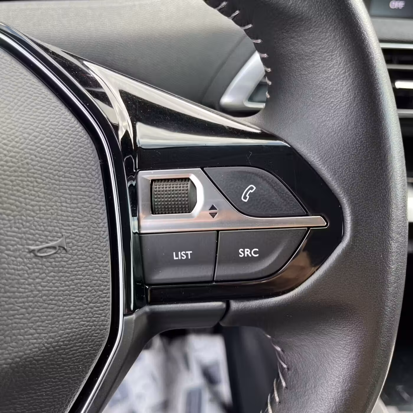 Peugeot 3008 фото 12