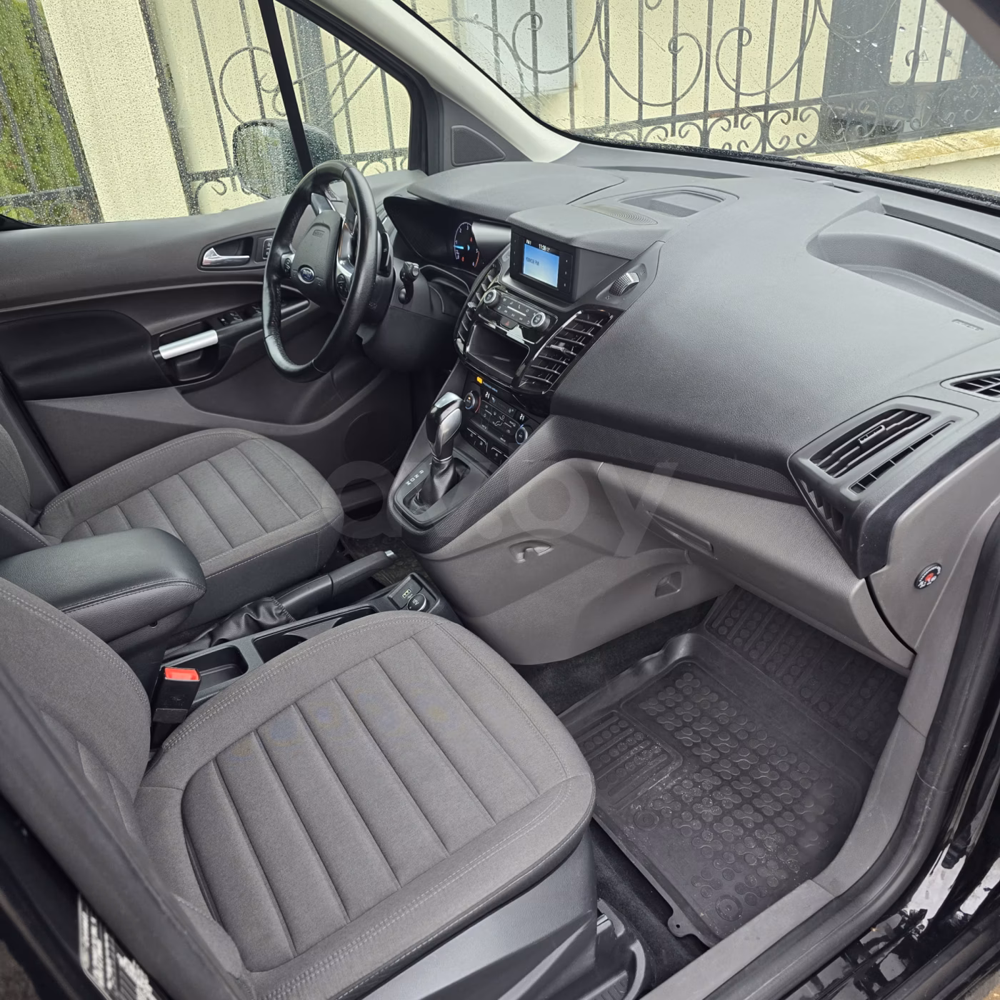 Ford Tourneo Connect фото 3