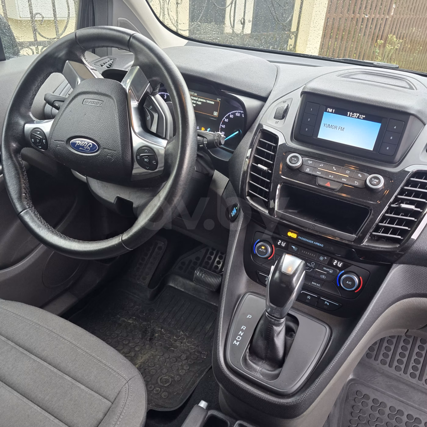 Ford Tourneo Connect фото 4