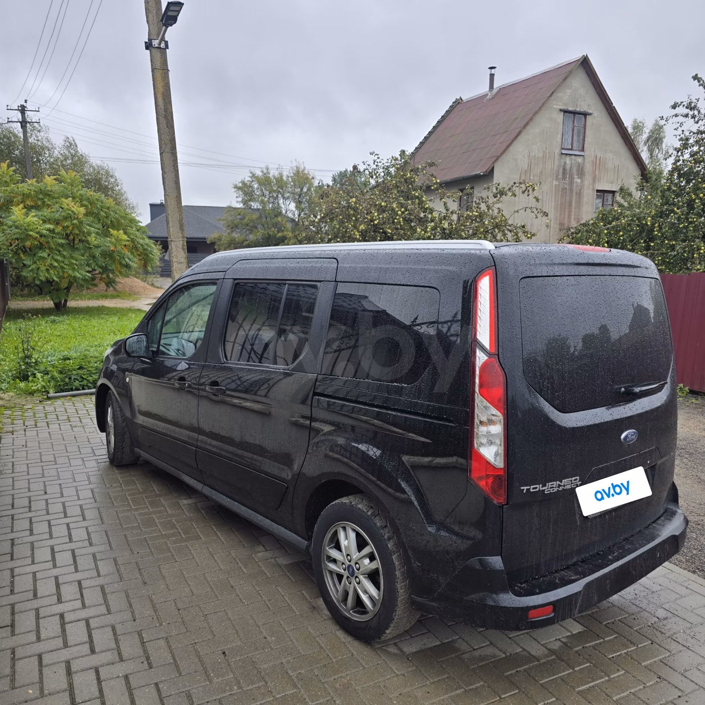 Ford Tourneo Connect фото 8