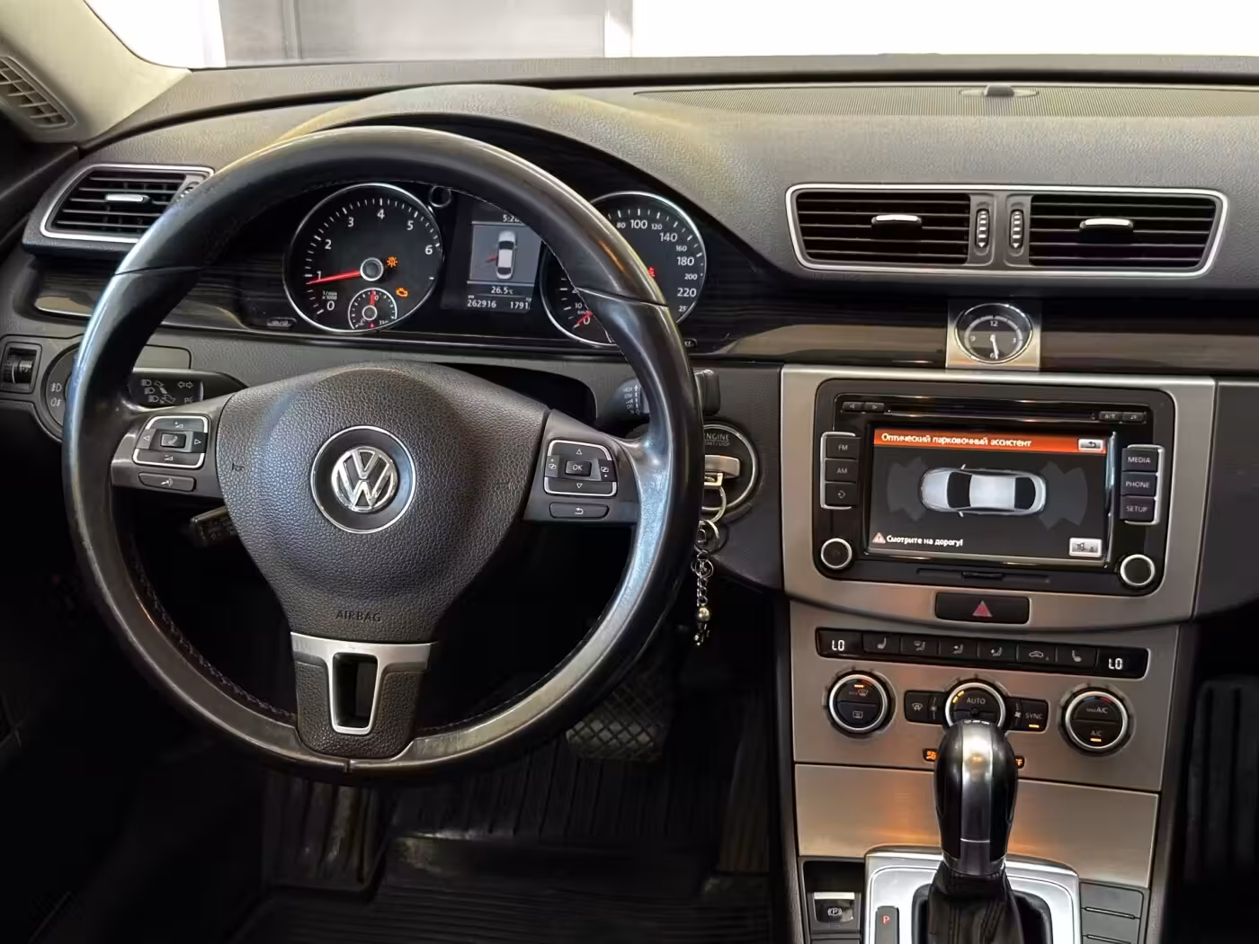 Volkswagen Passat CC фото 10