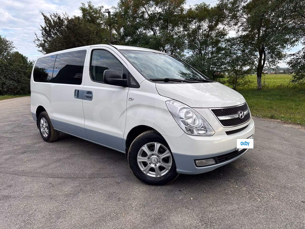 Hyundai H-1(Starex) фото 2
