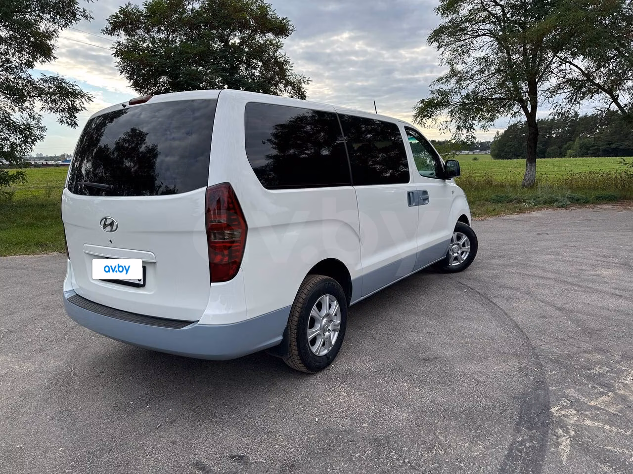 Hyundai H-1(Starex) фото 6