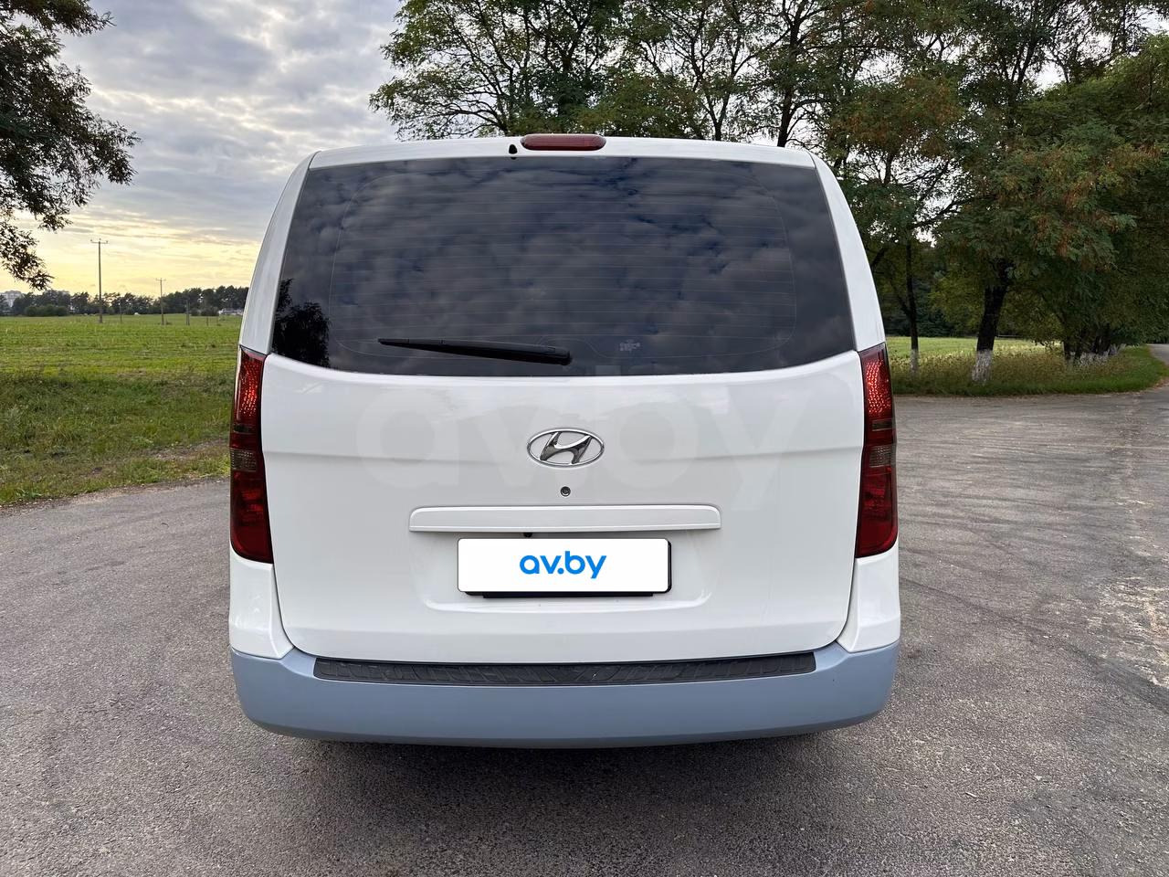 Hyundai H-1(Starex) фото 8
