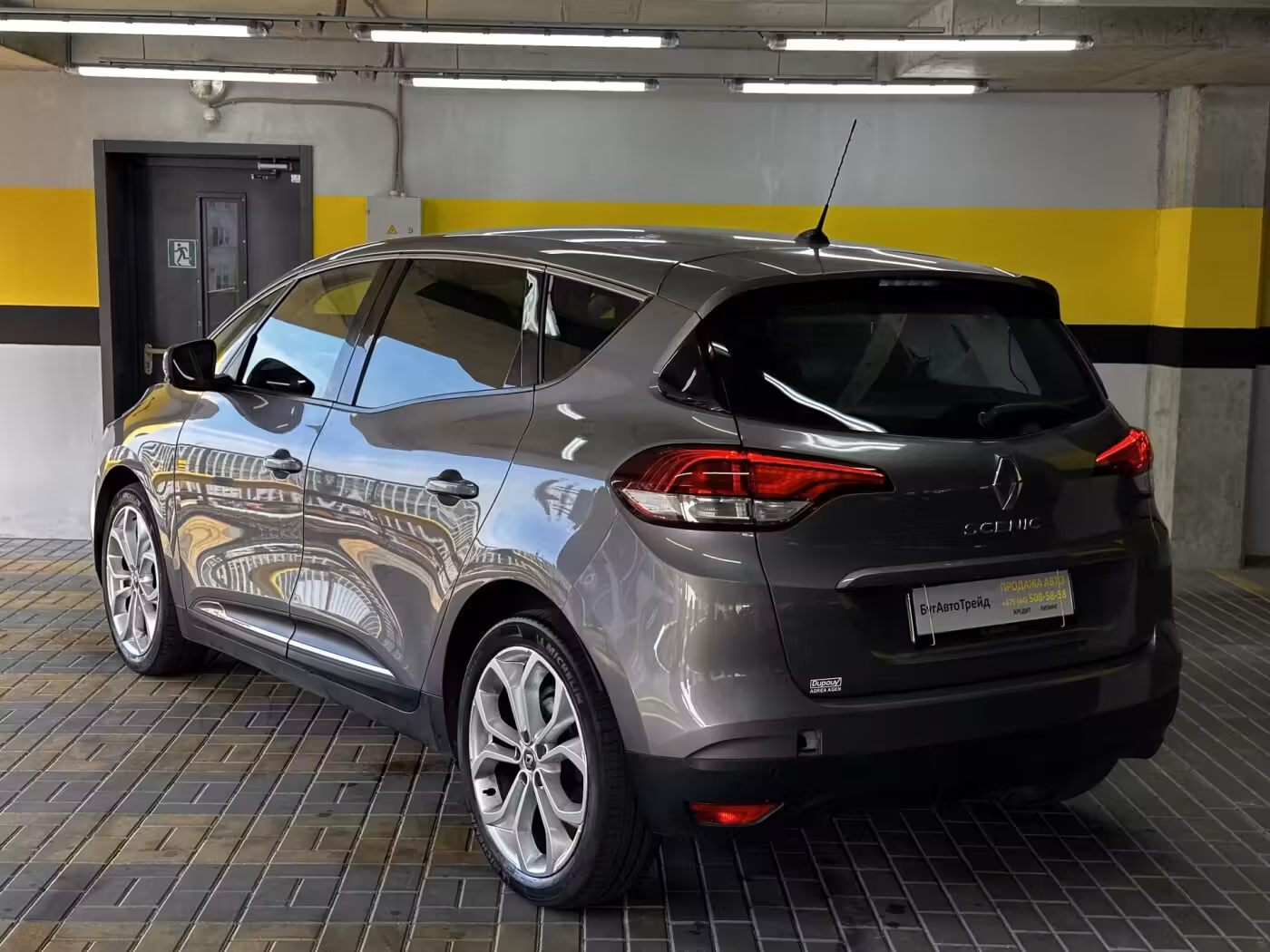 Renault Scenic фото 5