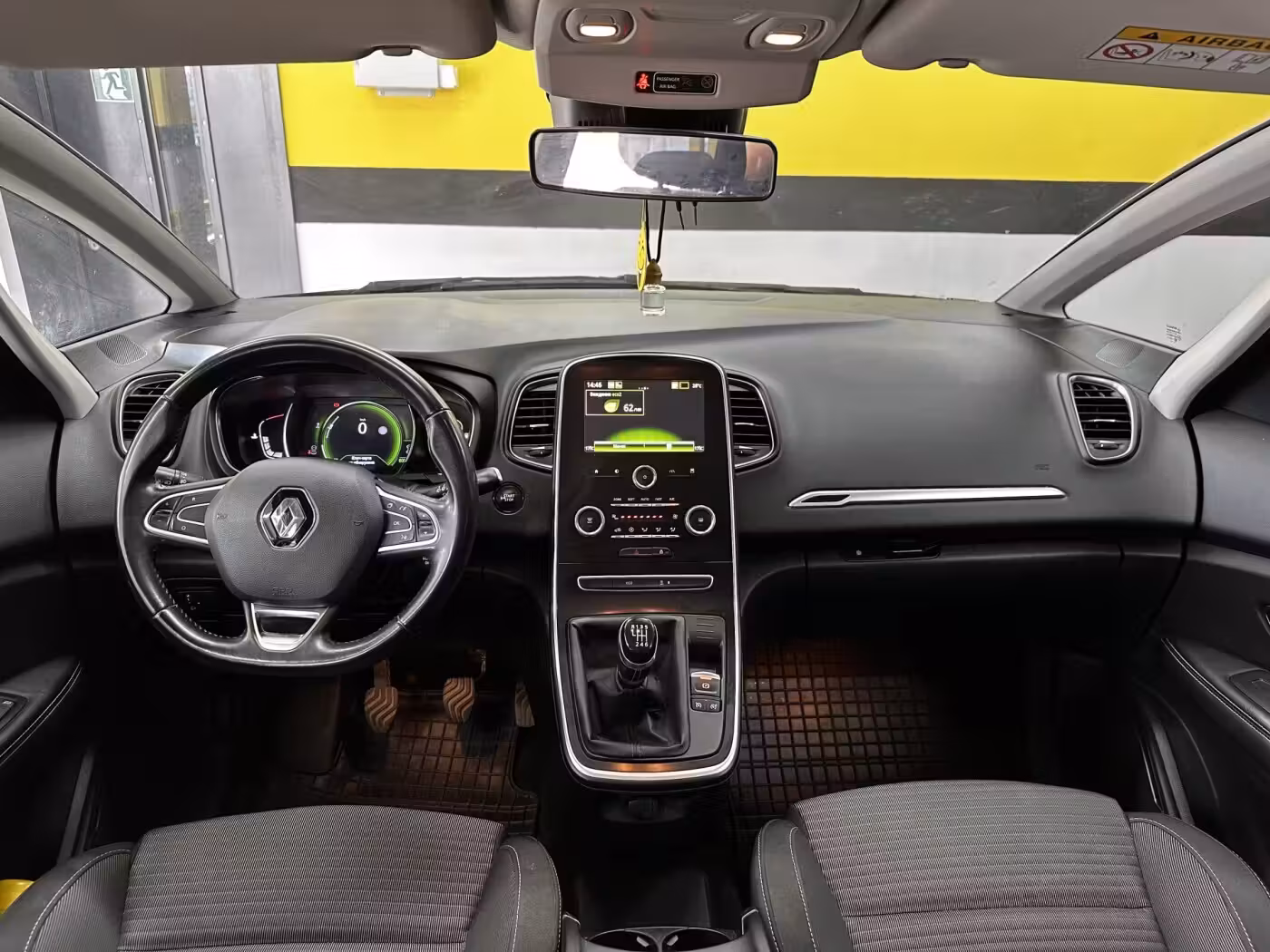 Renault Scenic фото 9