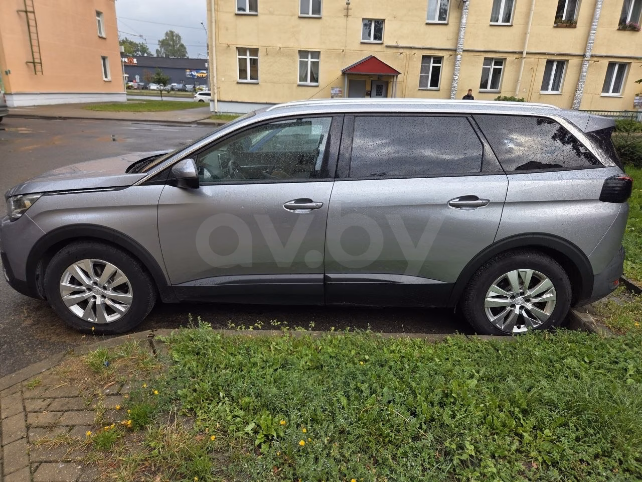 Peugeot 5008 фото 3