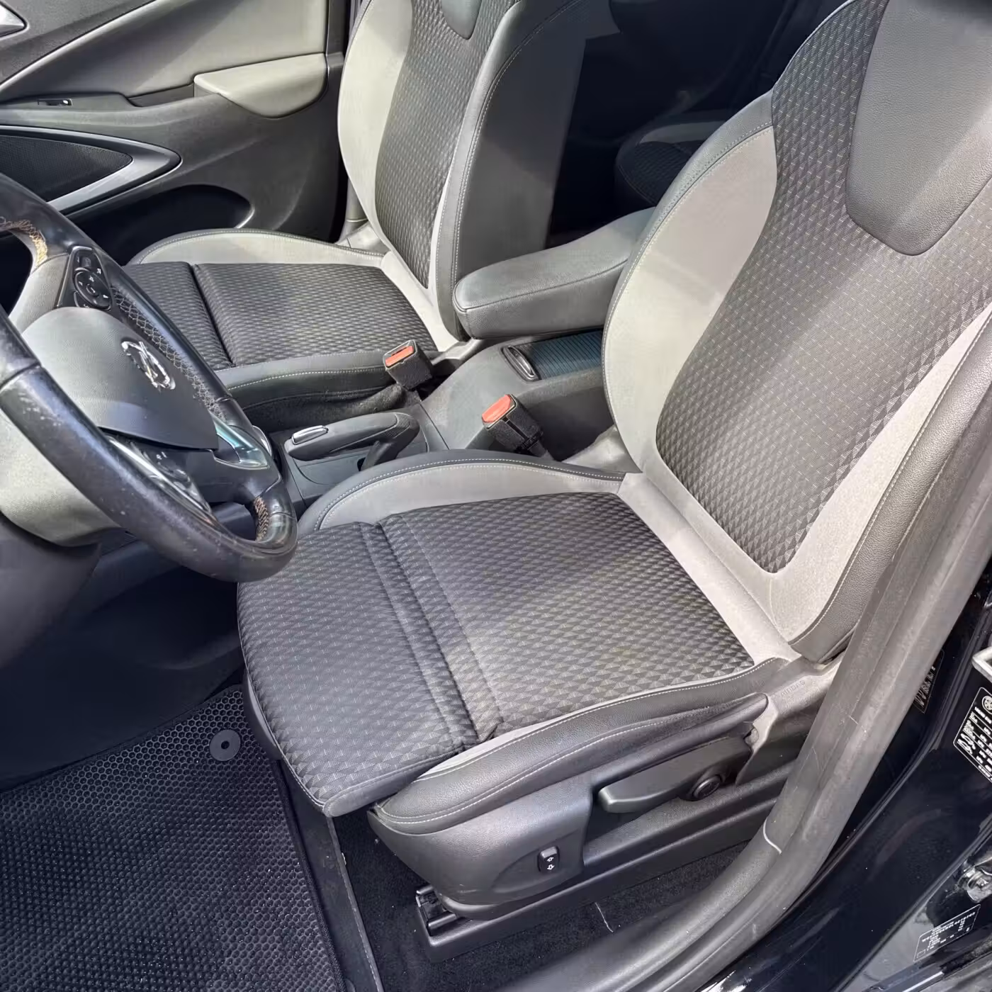 Opel Crossland X фото 10