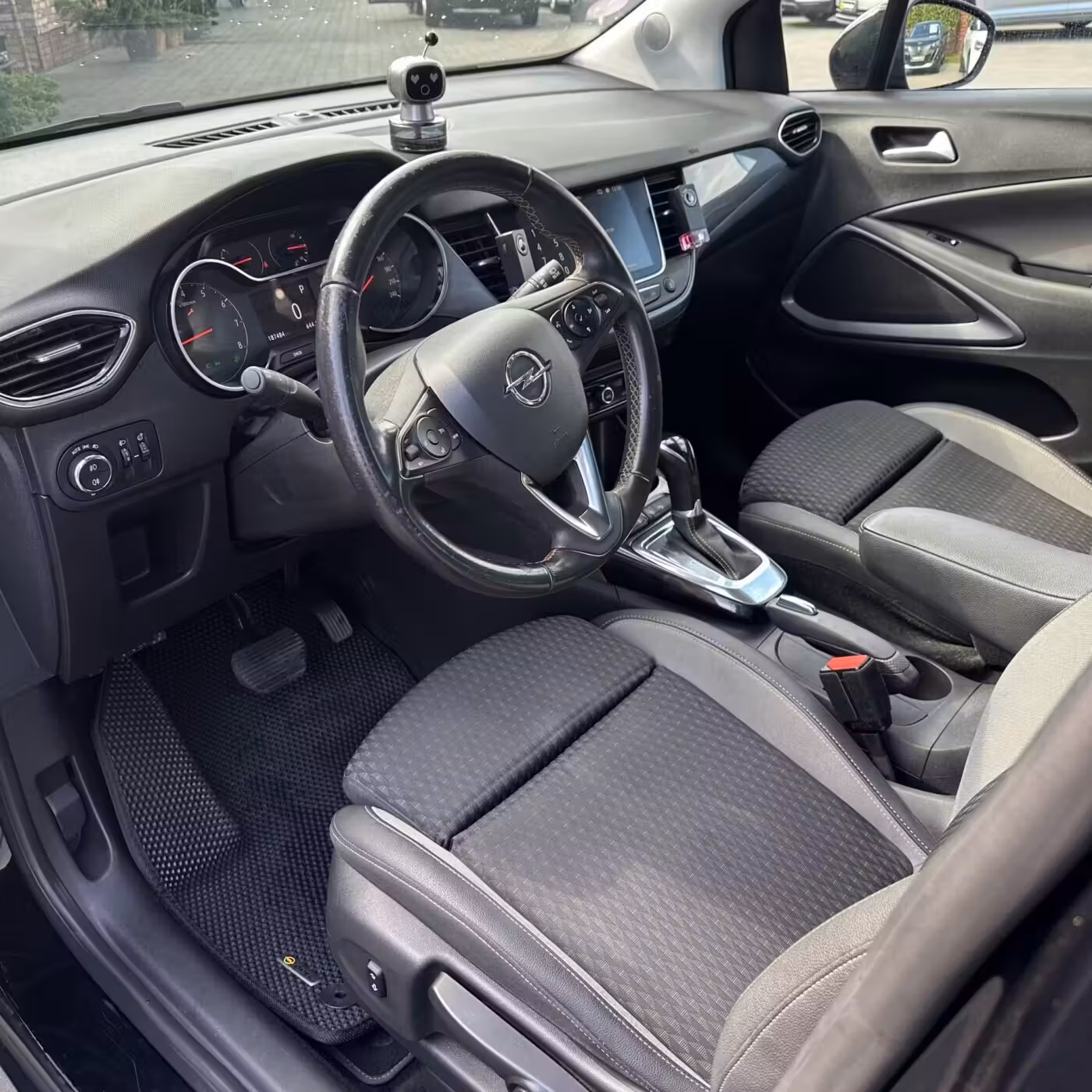 Opel Crossland X фото 11