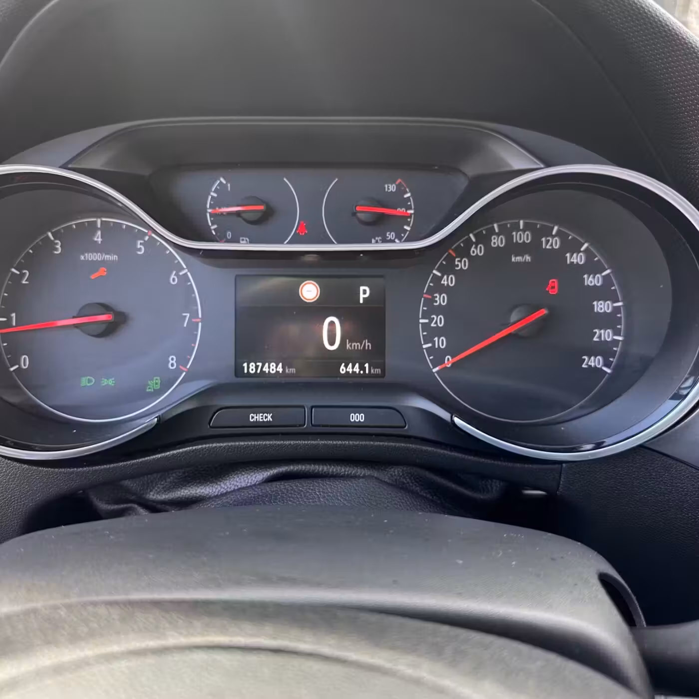 Opel Crossland X фото 12
