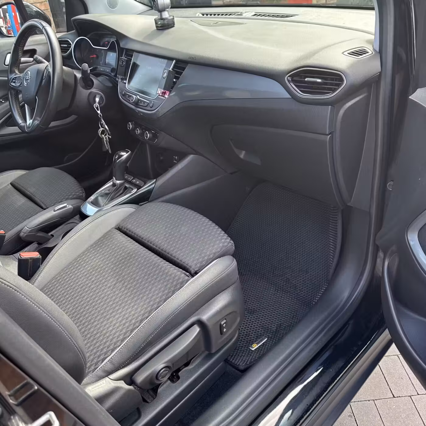 Opel Crossland X фото 20