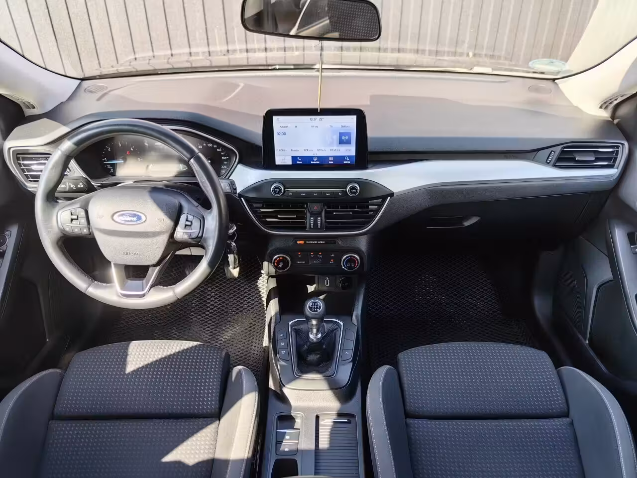 Ford Focus фото 12