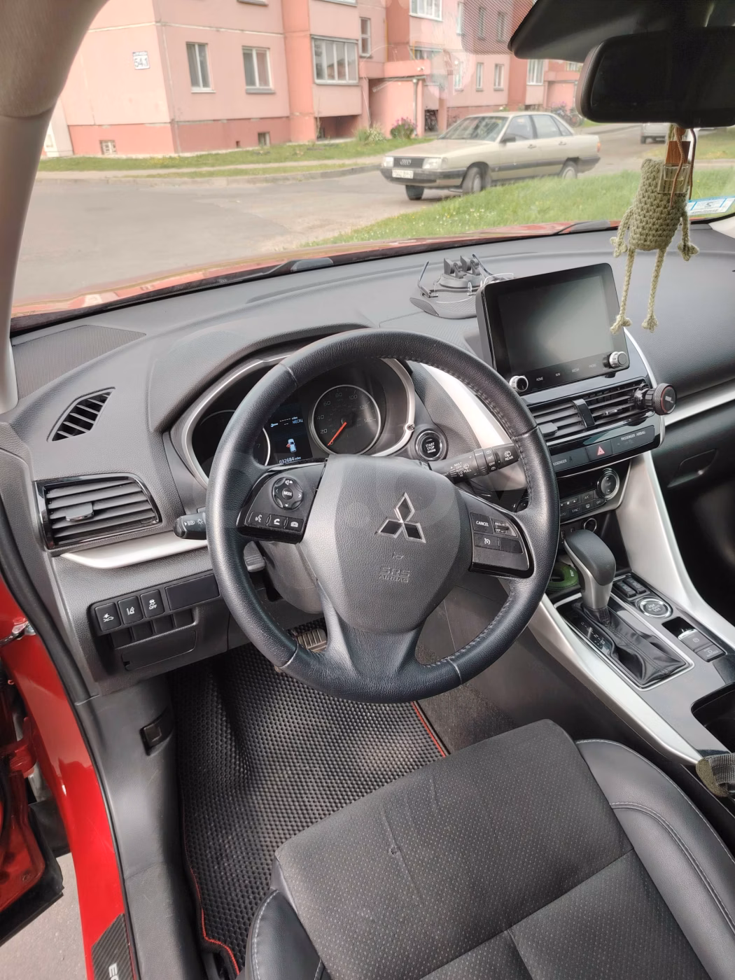 Mitsubishi Eclipse Cross фото 9
