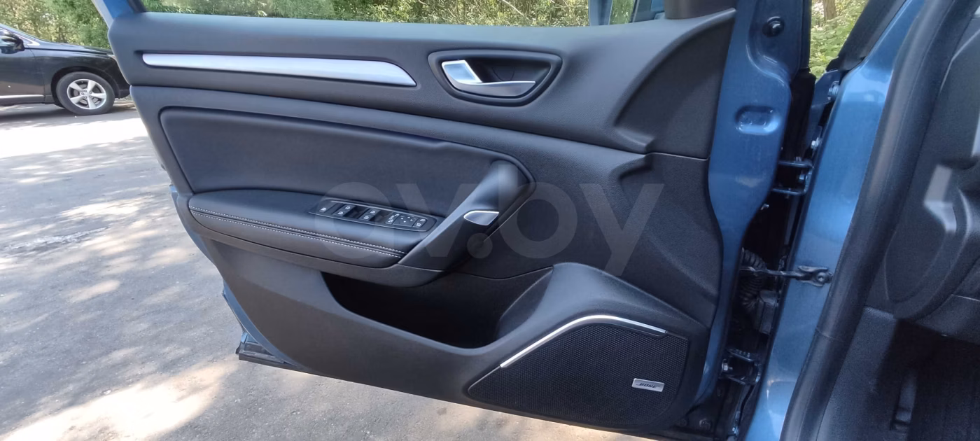 Renault Megane фото 17