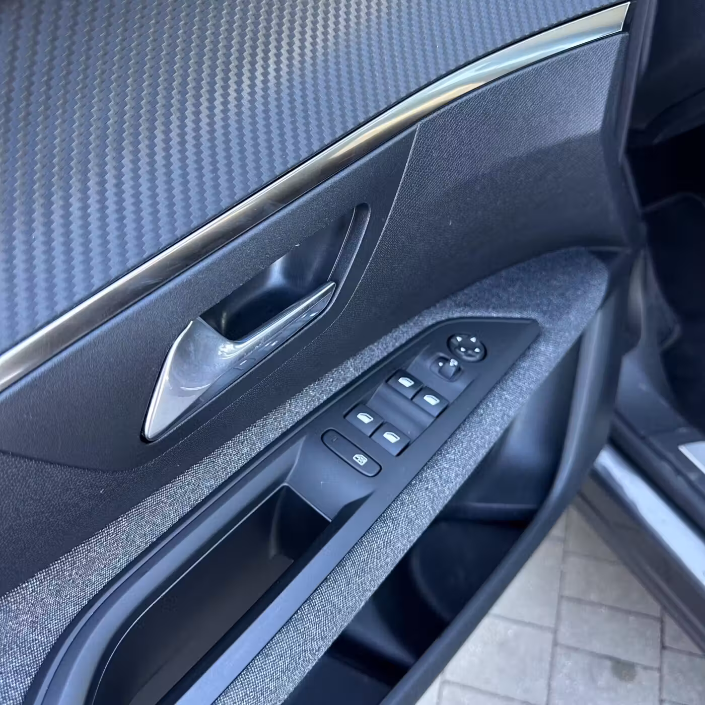 Peugeot 3008 фото 11