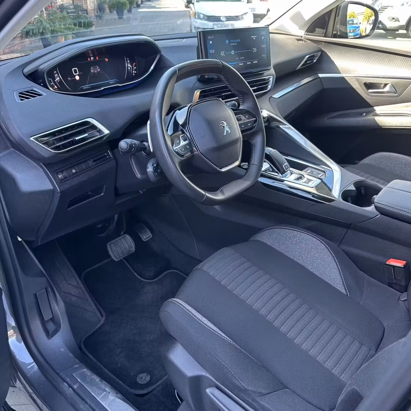 Peugeot 3008 фото 12