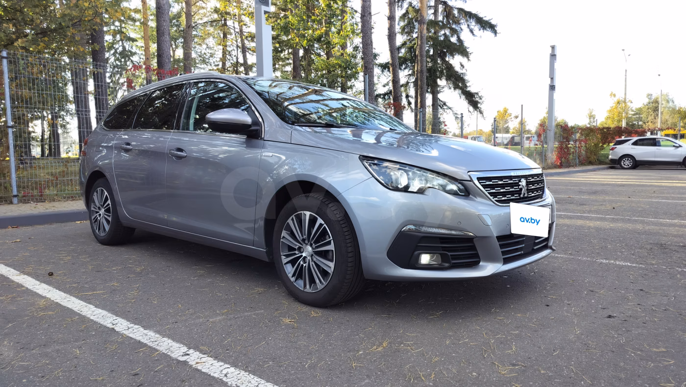 Peugeot 308 фото 2