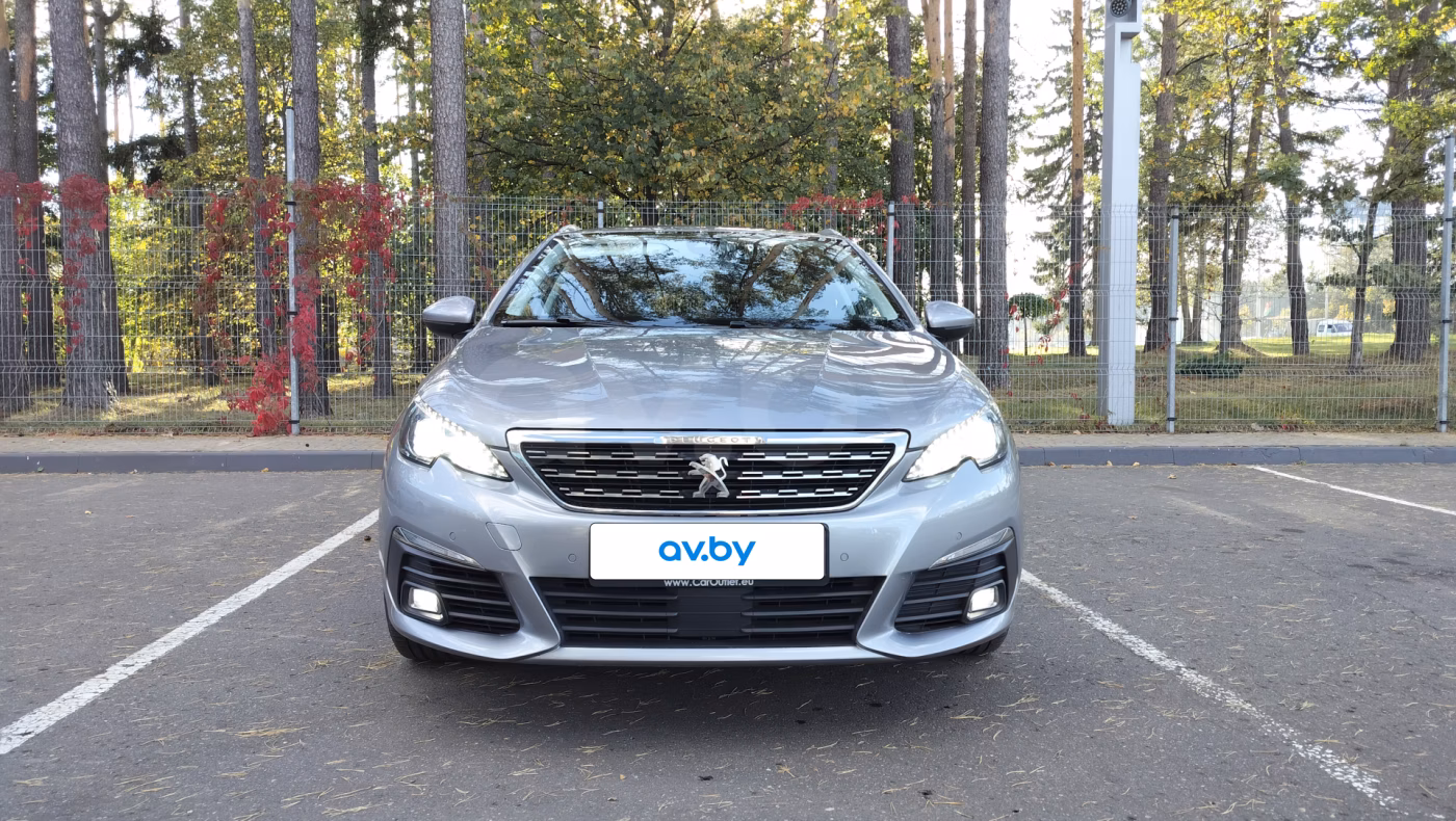 Peugeot 308 фото 3