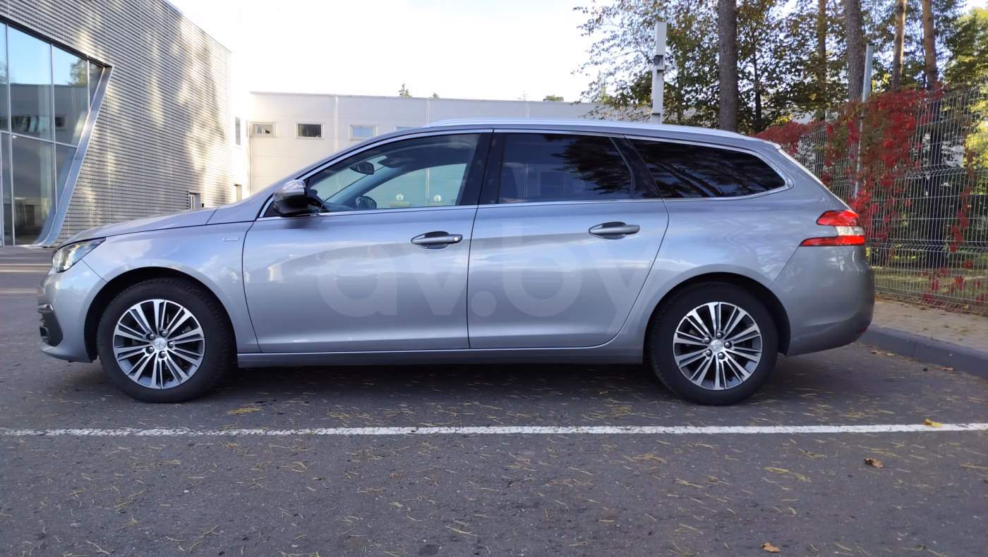 Peugeot 308 фото 8