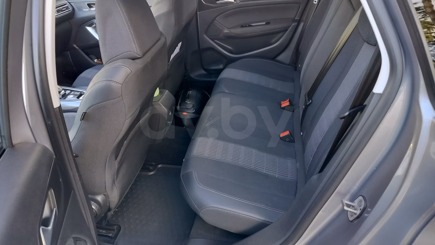 Peugeot 308 фото 13