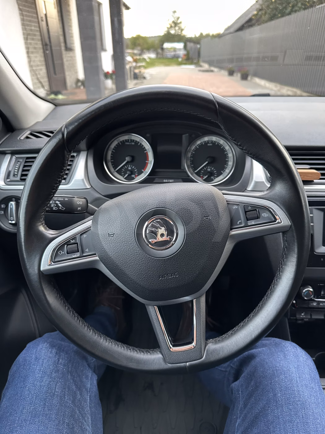 Skoda Rapid фото 11