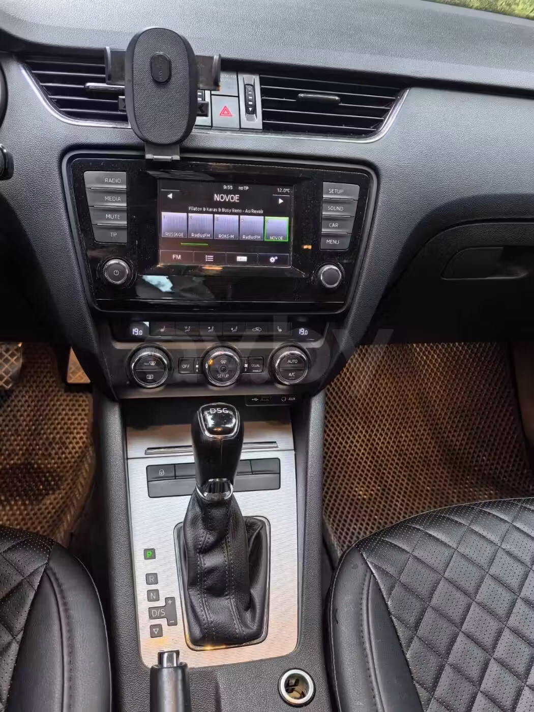 Skoda Octavia фото 8