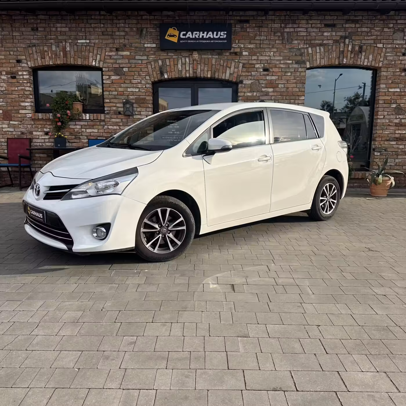 Toyota Verso фото 3