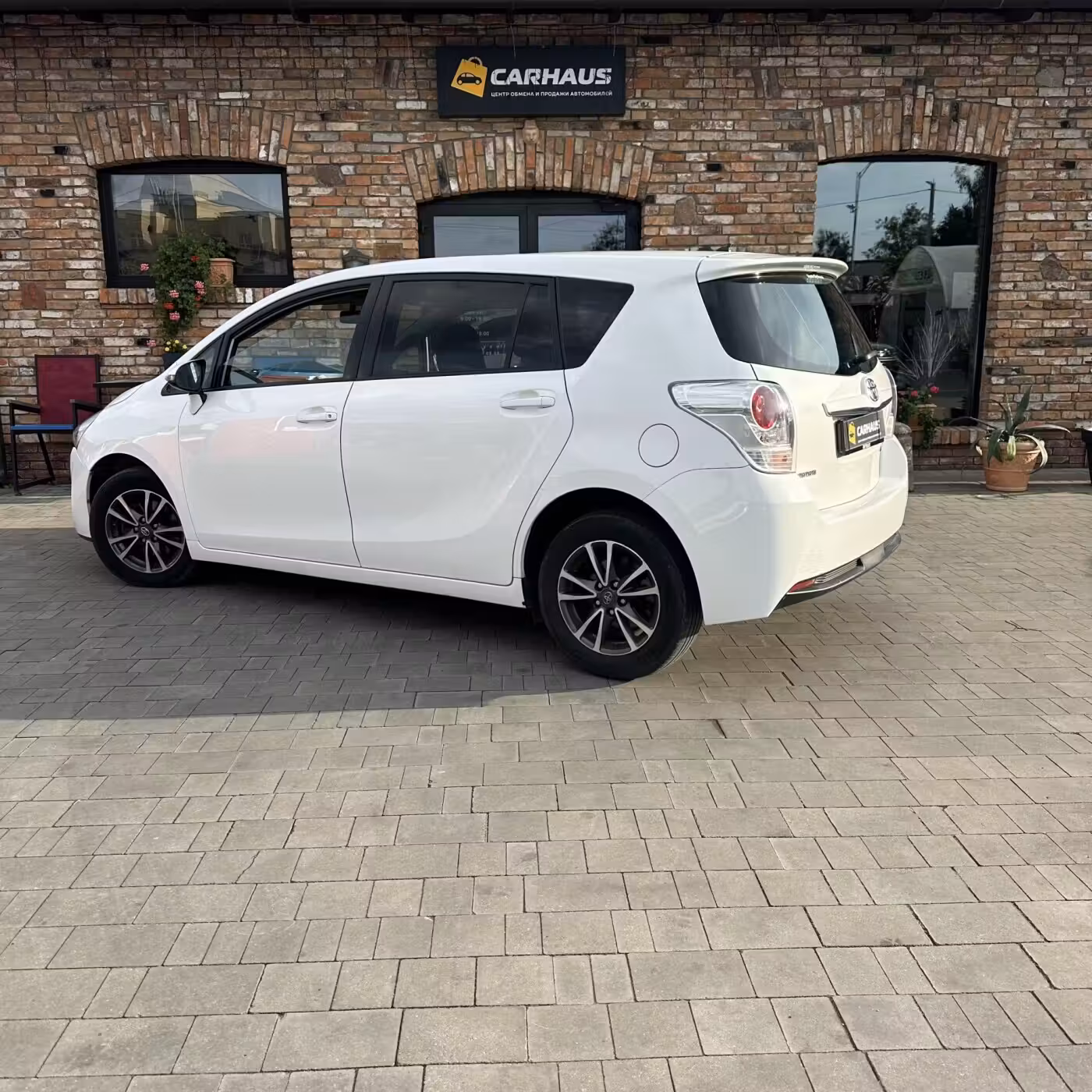Toyota Verso фото 4