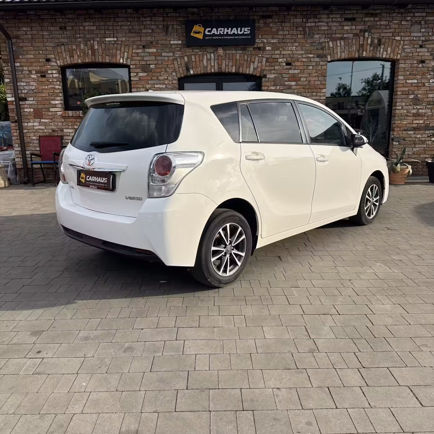 Toyota Verso фото 6