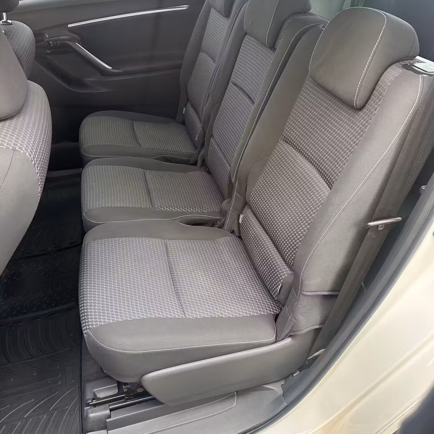 Toyota Verso фото 16