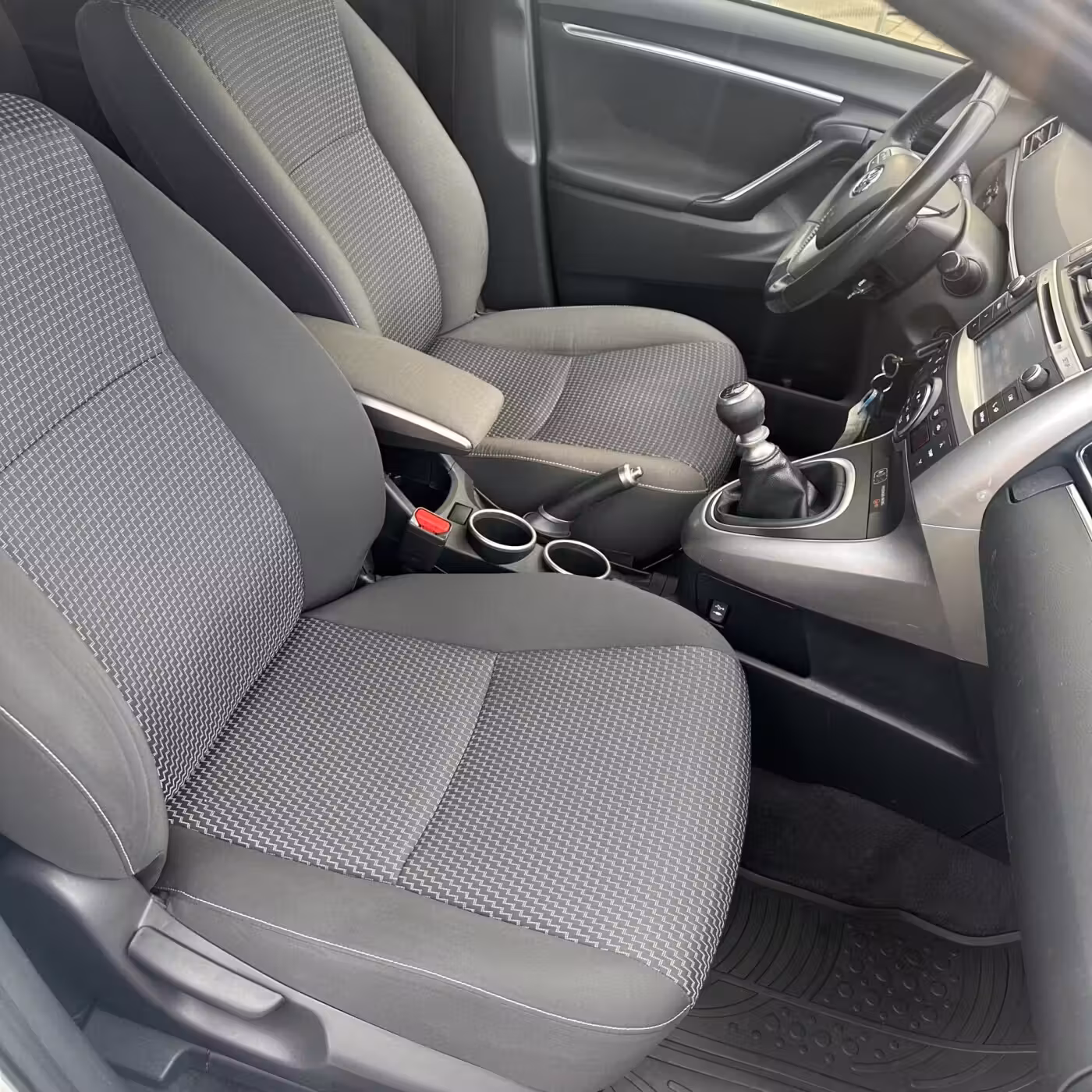 Toyota Verso фото 19