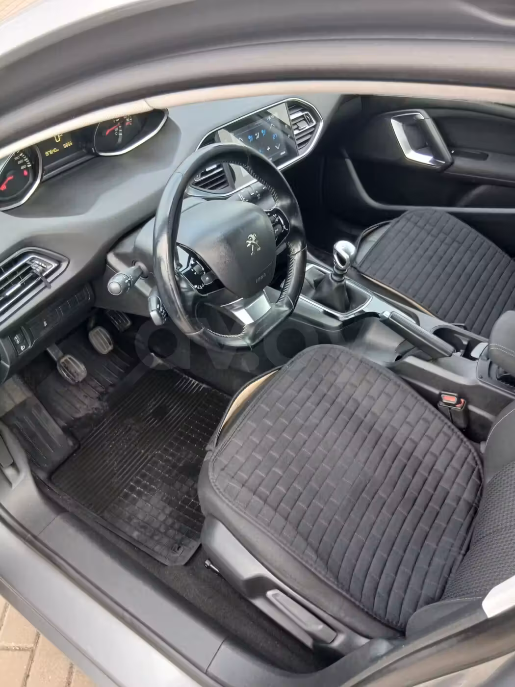Peugeot 308 фото 7