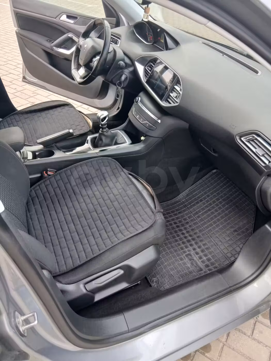 Peugeot 308 фото 8