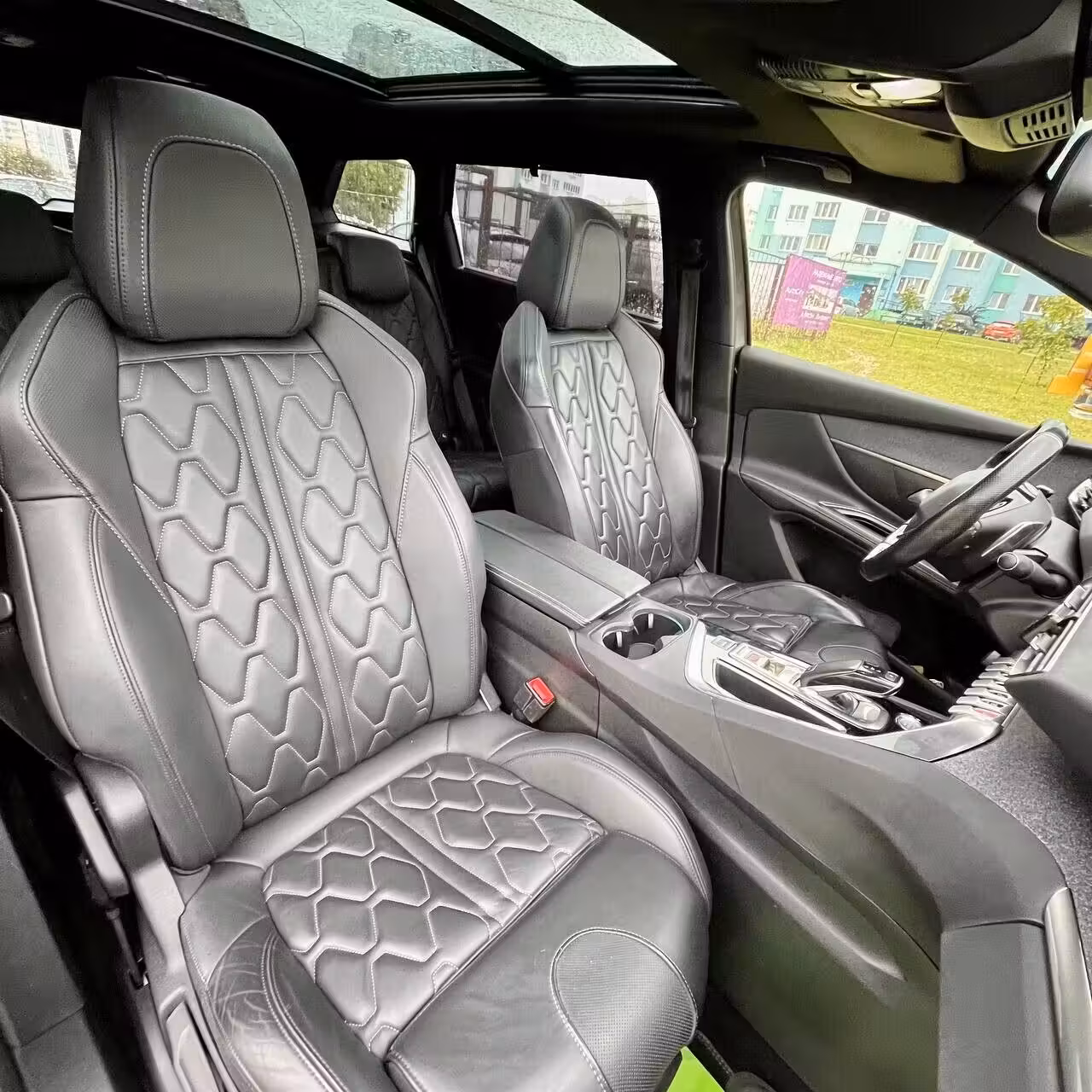 Peugeot 5008 фото 10
