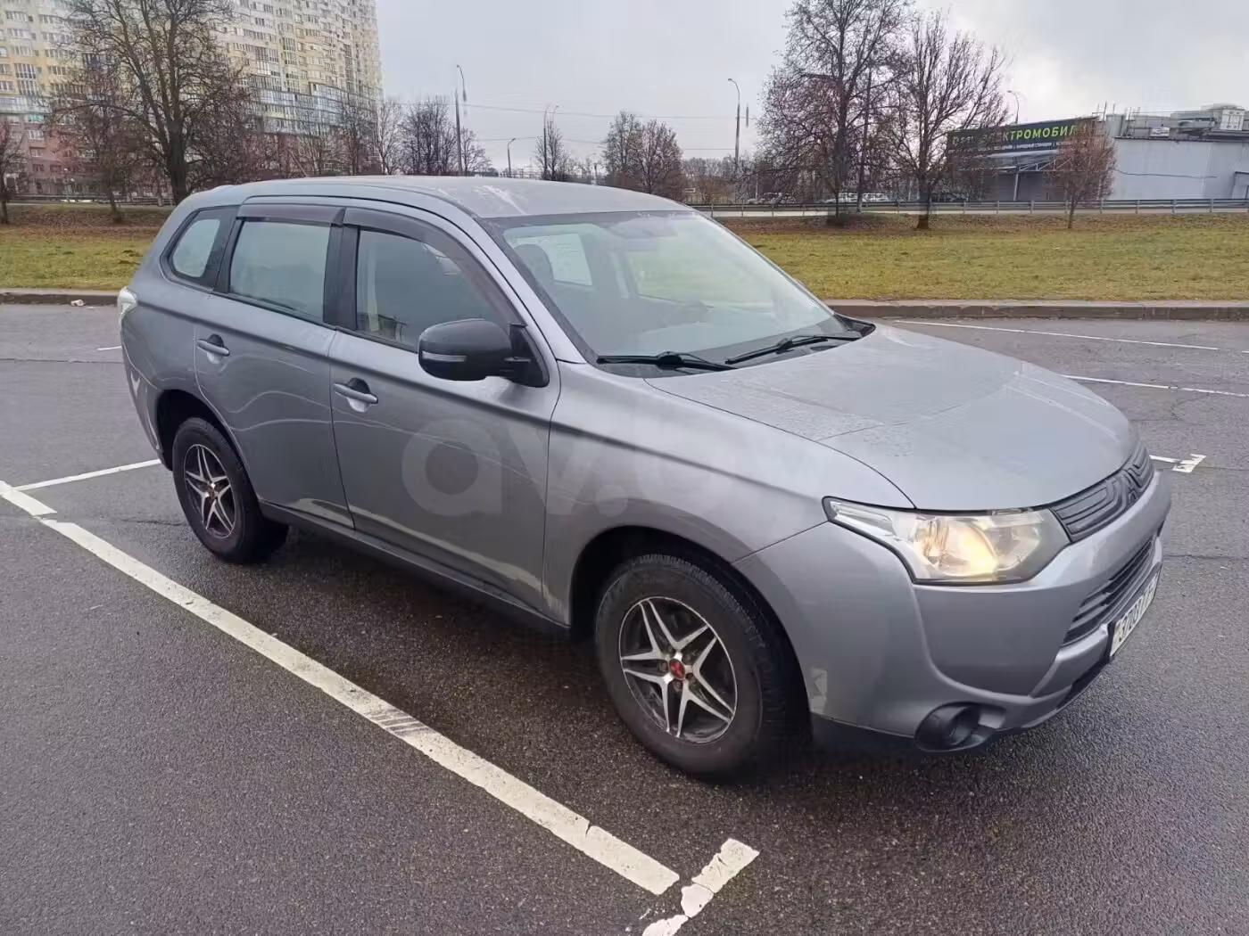 Mitsubishi Outlander фото 3