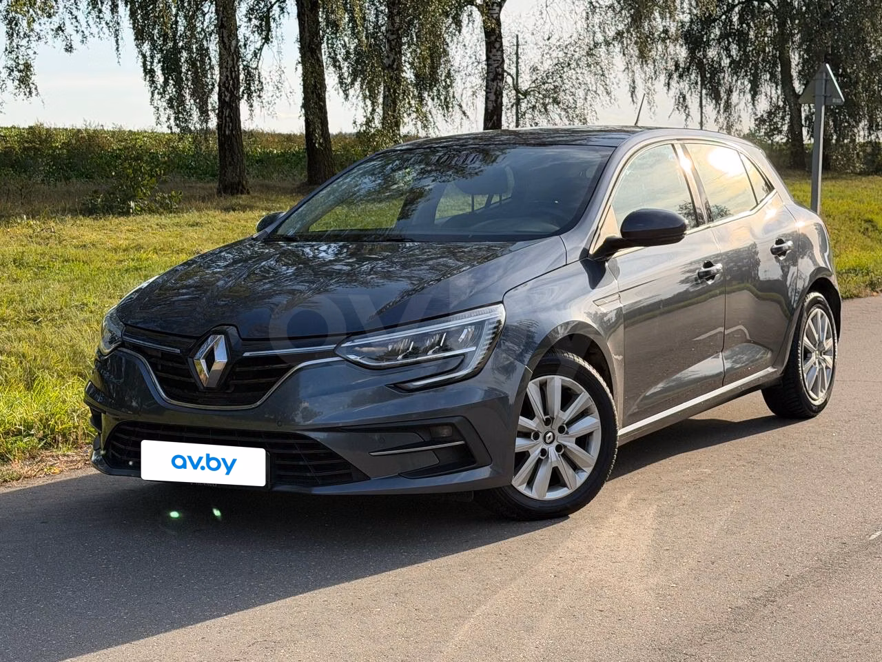 Renault Megane фото 6